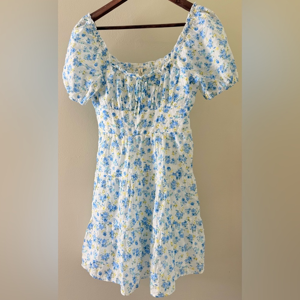 Kingston Grey Juniors' Floral-Print
Cotton Puff-Sleeve‎ Mini Dress Small - Picture 4 of 16